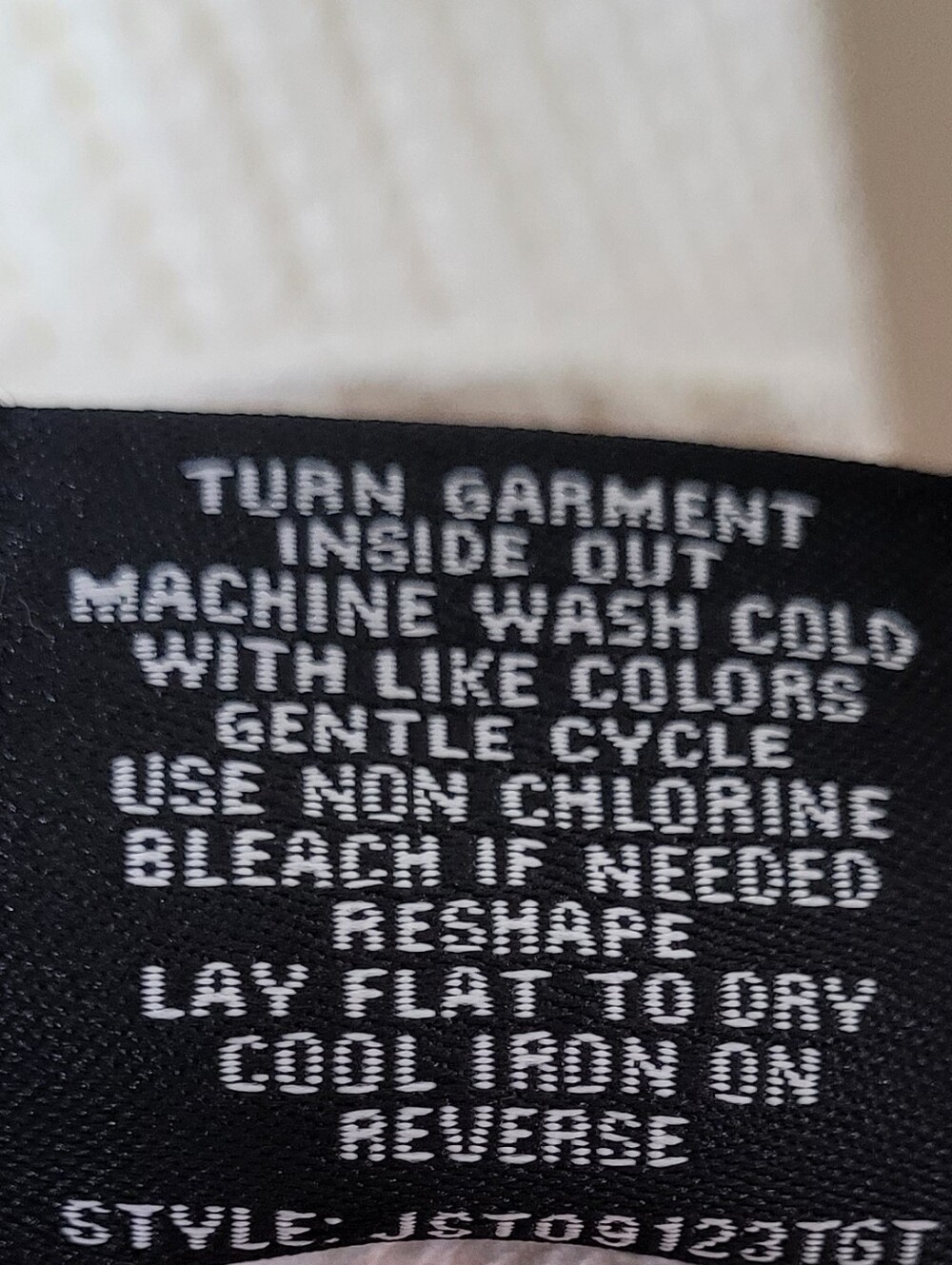NWT 33 Degrees Tomato Graphic Cardigan Sweater - Picture 12 of 13